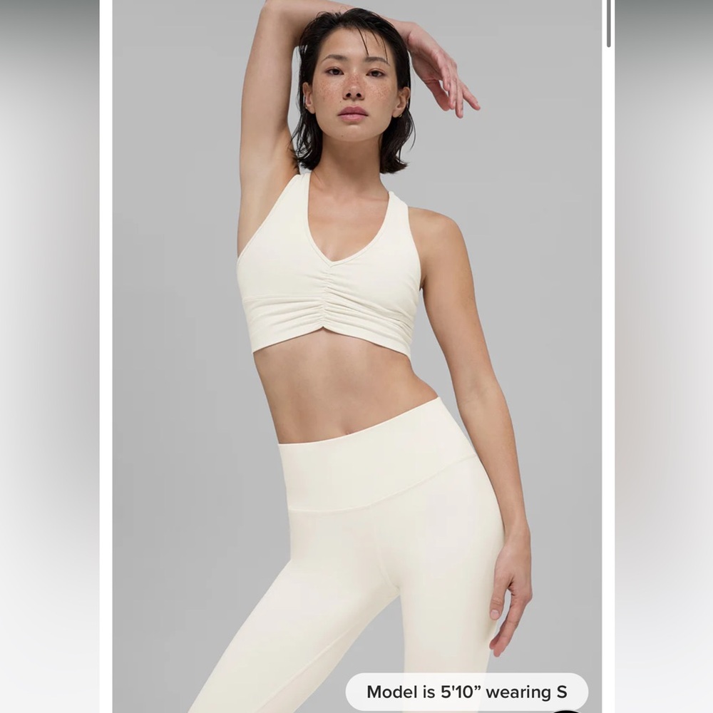 ALO Yoga Ivory Sports Bra & High-Waisted Leggings Sold as Set - S